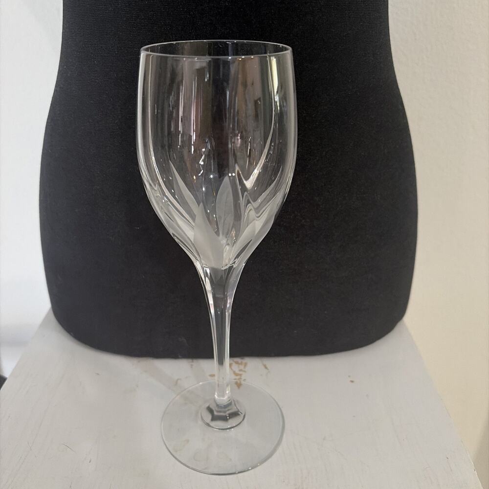 MIKASA CRYSTAL FLAME D'AMORE WINE GLASS 9 Inches Replacement - Picture 6 of 7